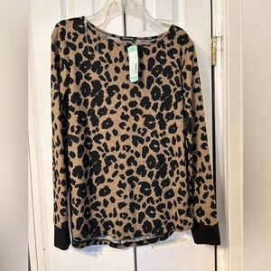 Leopard button back top